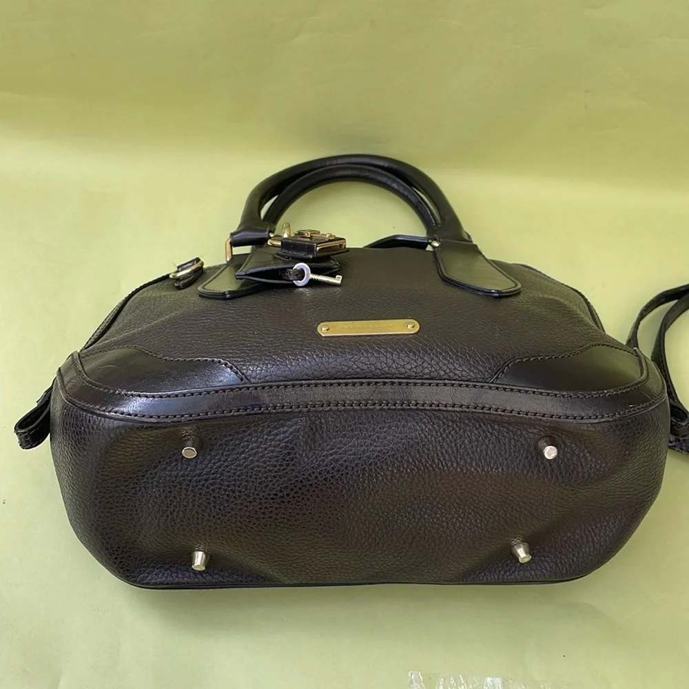 Vintage dark brown/gold Burberry calfskin leather boiling bag with lock and key